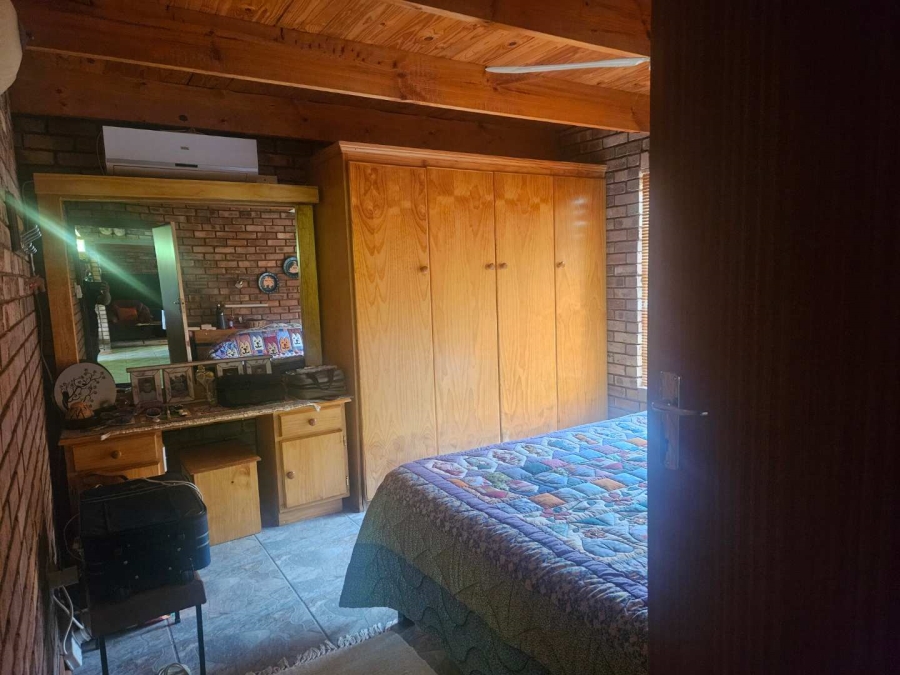 4 Bedroom Property for Sale in Leeudoringstad North West